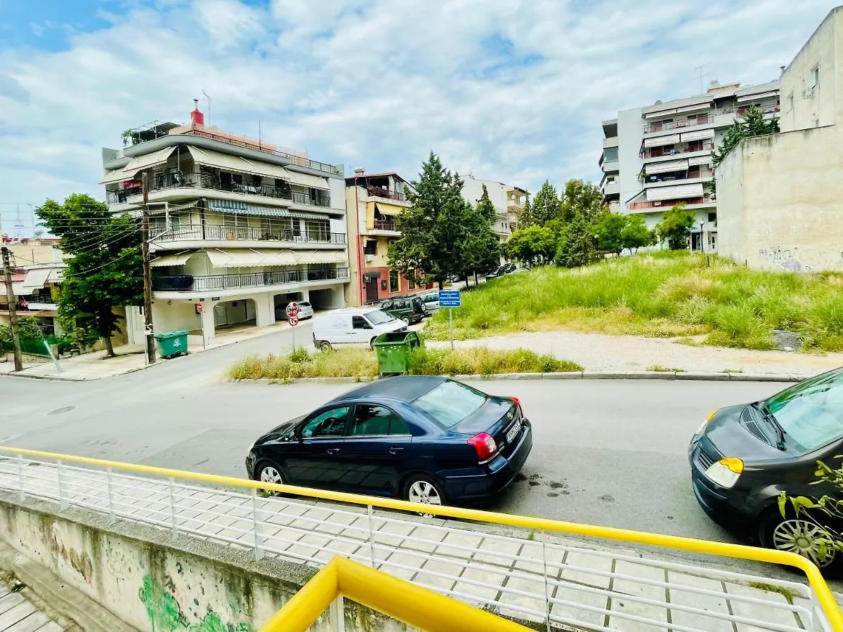 Ithaca: Διαμέρισμα Με Αυτόνομη Είσοδο. Thessaloniki Apartment