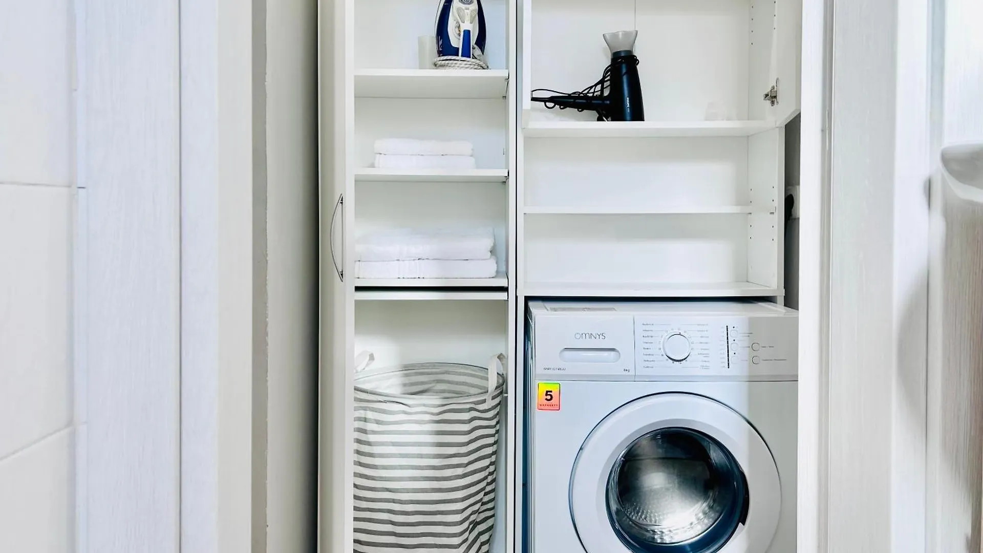 Apartment Ithaca: Διαμέρισμα Με Αυτόνομη Είσοδο. Thessaloniki
