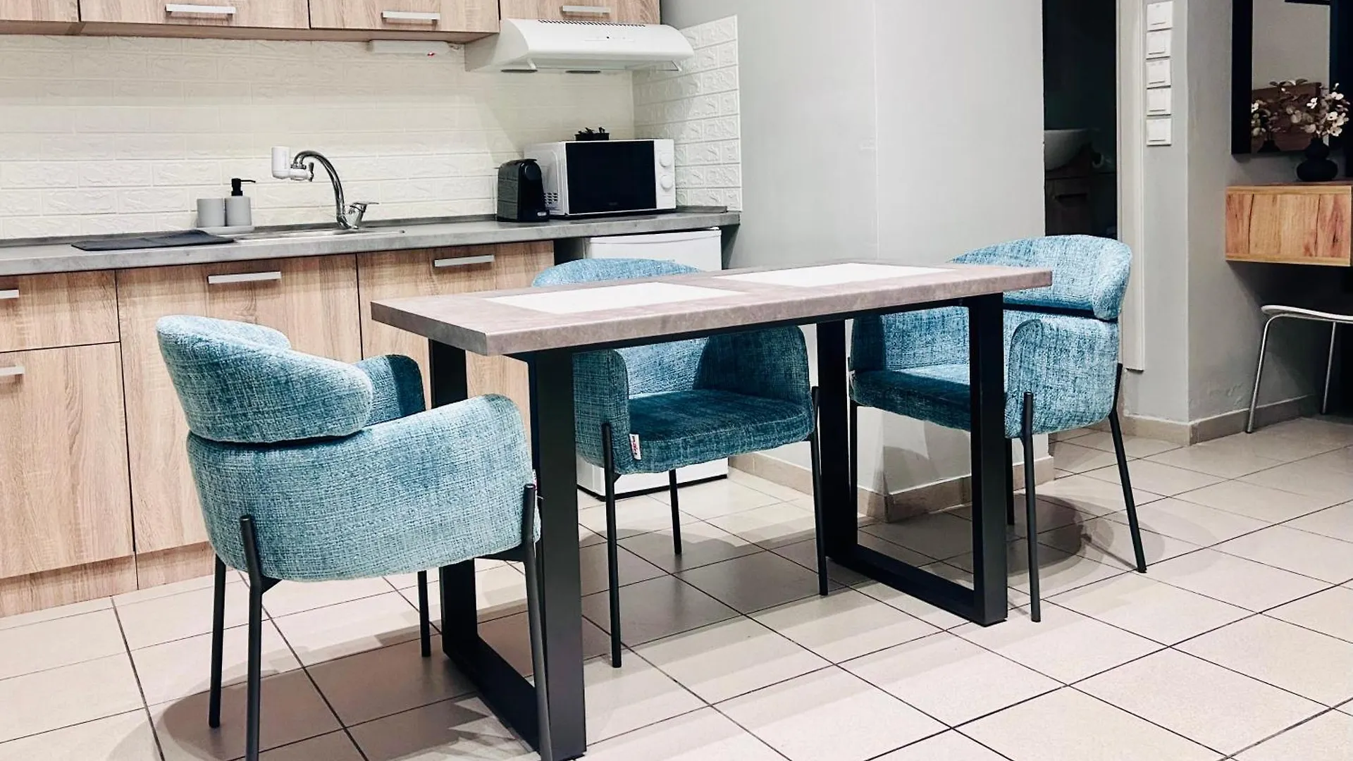 Ithaca: Διαμέρισμα Με Αυτόνομη Είσοδο. Thessaloniki Apartment